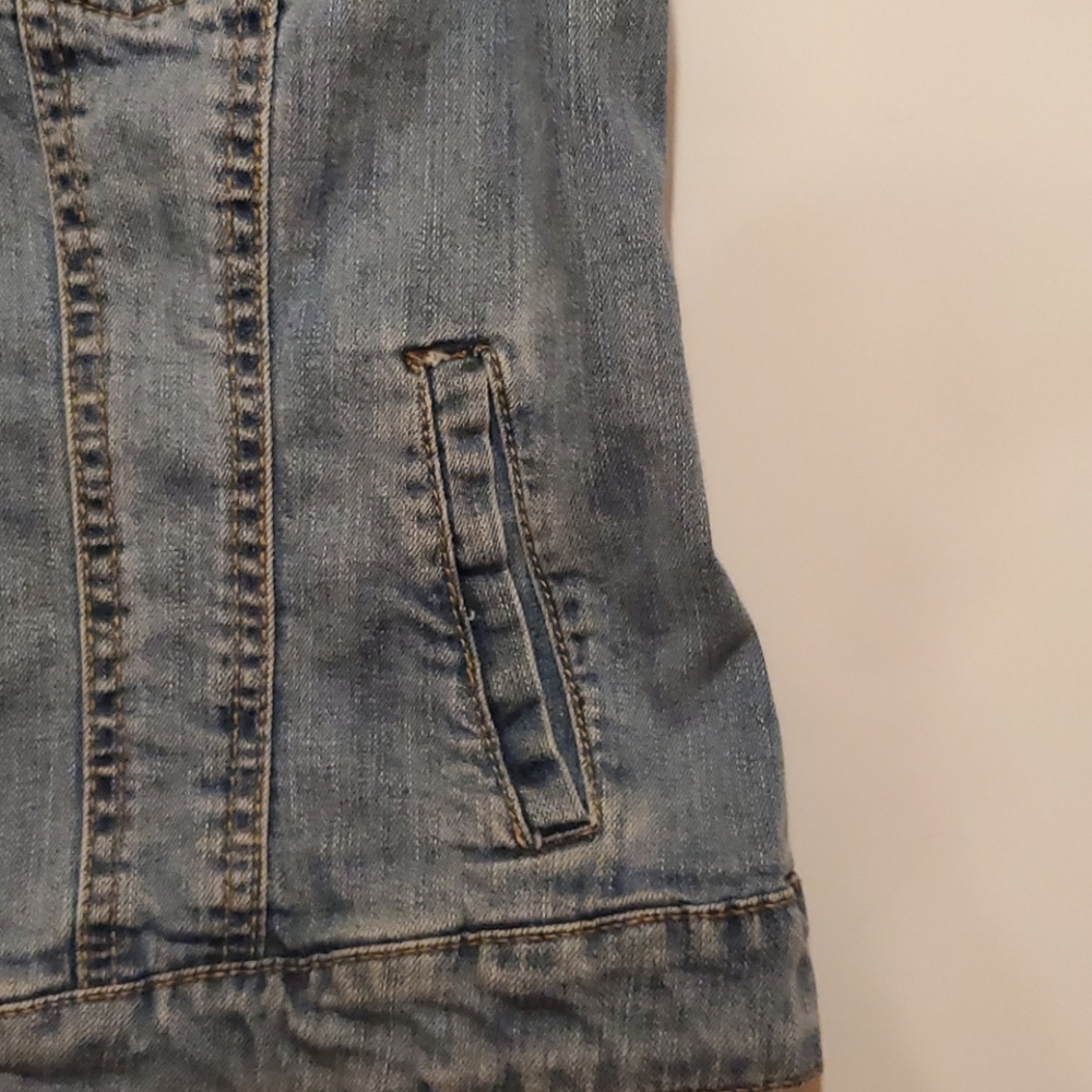 Demin Jean Jacket - Picture 4 of 9